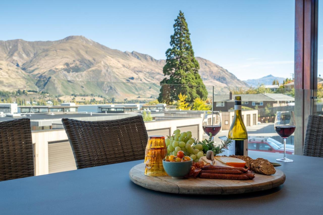 Winona Of Wanaka - Luxury Lakefront Apartment Exterior foto